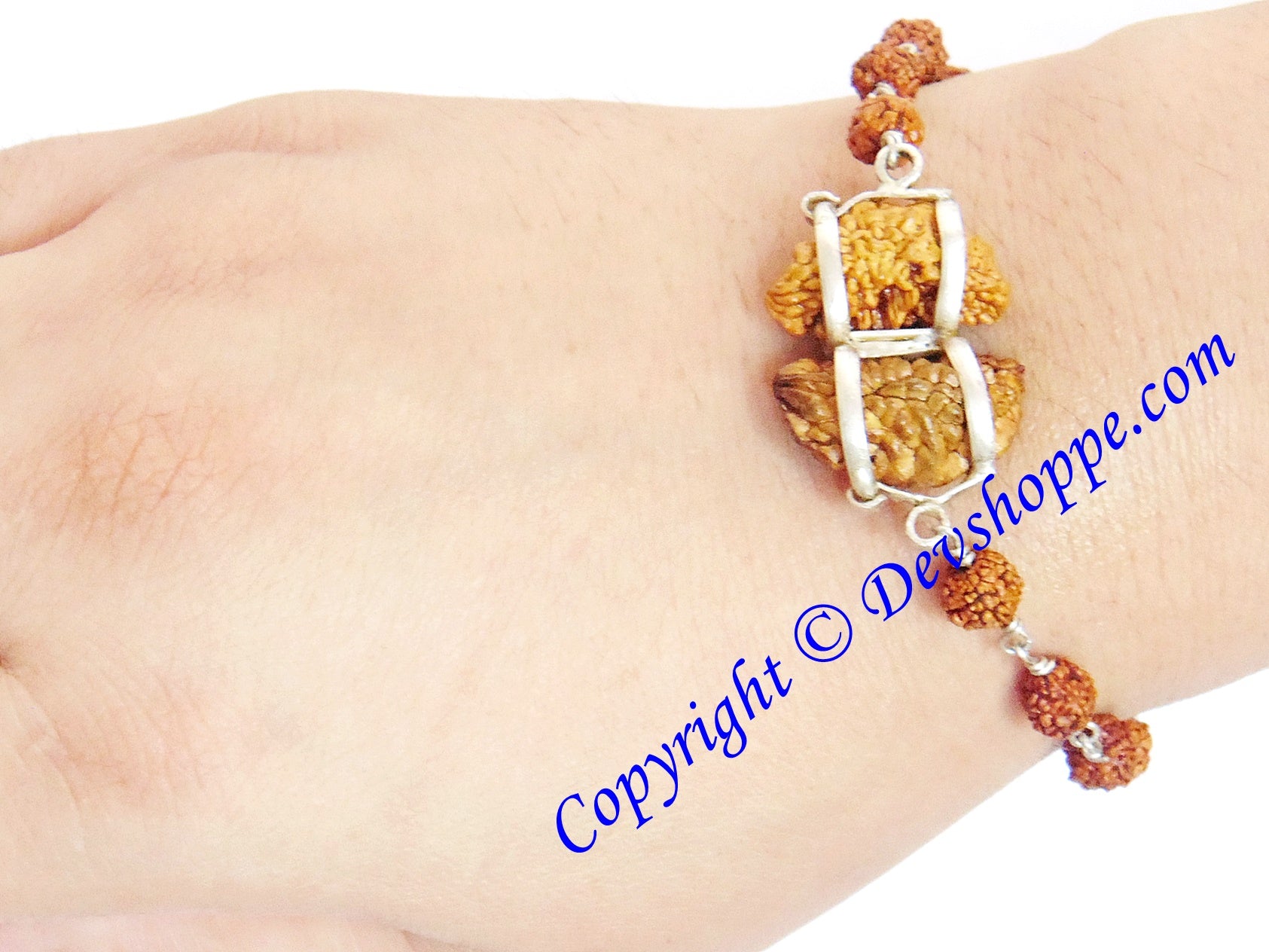 Buy Gold-Toned & Multicoloured Bracelets & Bangles for Women by Ahilya  Jewels Online | Ajio.com