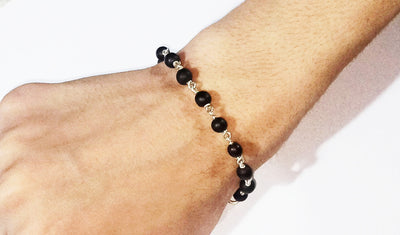 Black Vaijanti beads bracelet in pure silver - Devshoppe