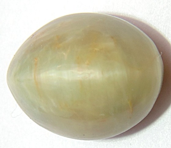 IGLI certified Natural Yellowish Grey Cat's eye (Lehsunia) 23.56 carats - Devshoppe