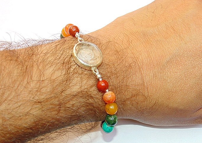 Chakra Stone bracelet with Sphatik Sriyantra in silver - Devshoppe