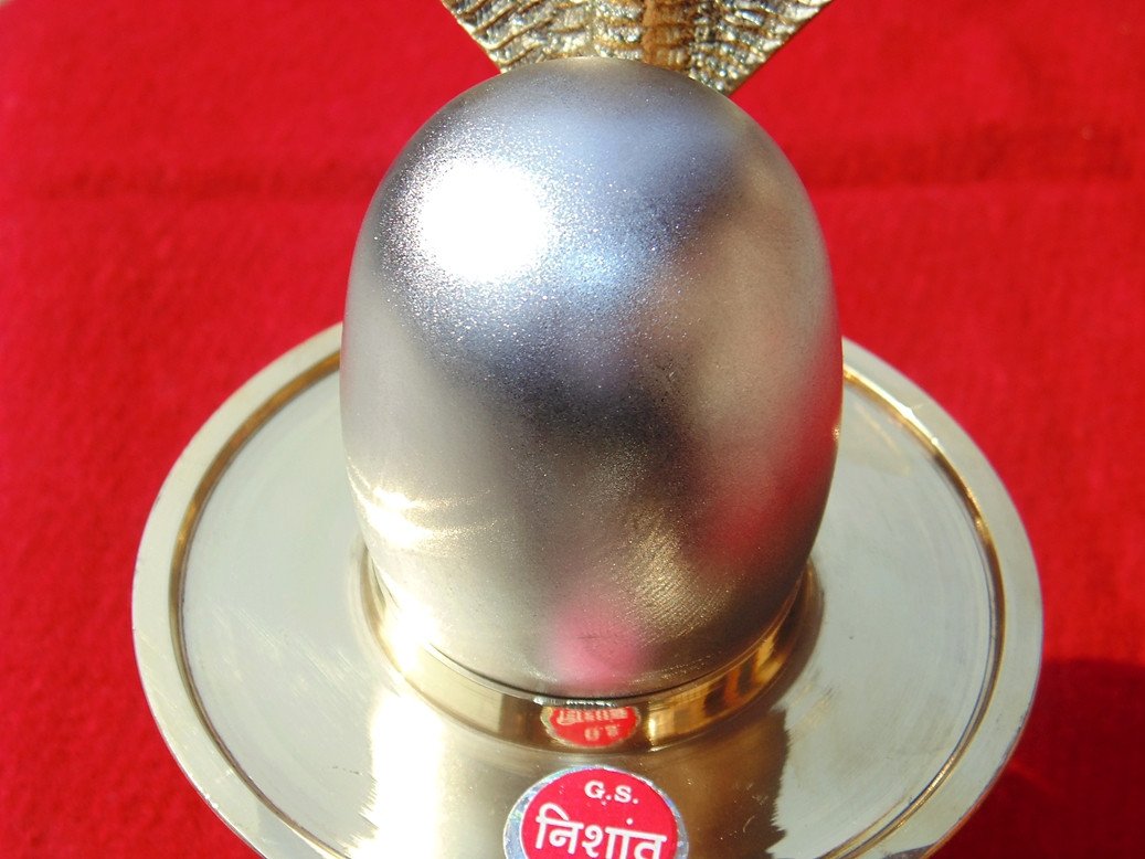 Pure Parad Banalinga (Shivlinga) with brass stand (Jalheri) - Devshoppe