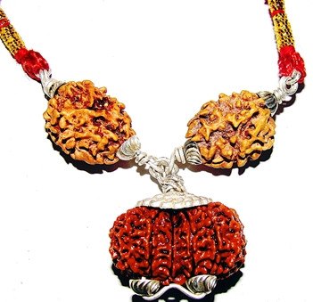 Marital Bliss Rudraksha Pendant for Harmony in Relations and Happy Married Life - Devshoppe