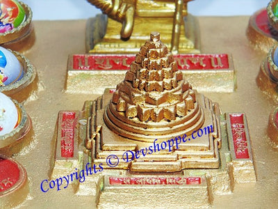 Sri Ashtalakshmi Yantra Chowki with Meru yantra - Devshoppe